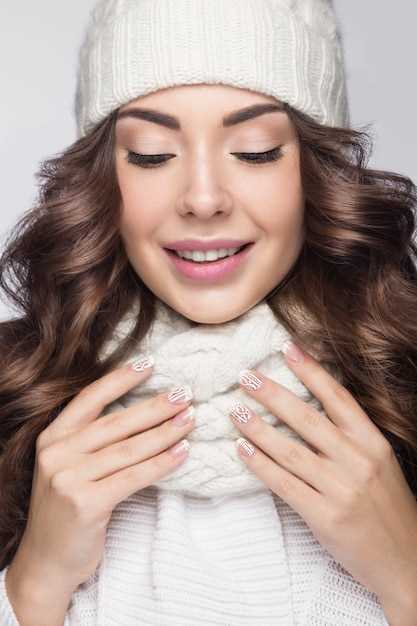 Забота о губах зимой: советы и процедуры